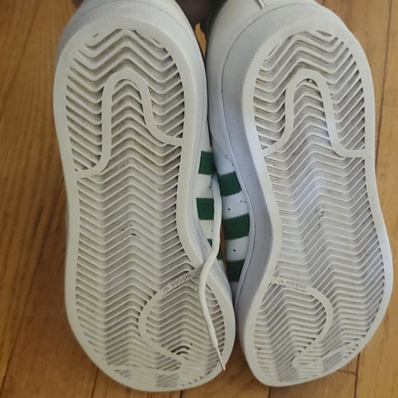 Sneakers - Picture 4 of 4